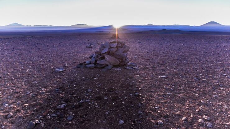 Alineación de salida del Sol y Saywas en el Desierto de Atacama en Chile