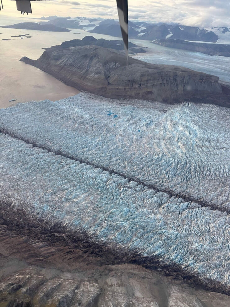 Vista aérea de glaciar Kronebreen