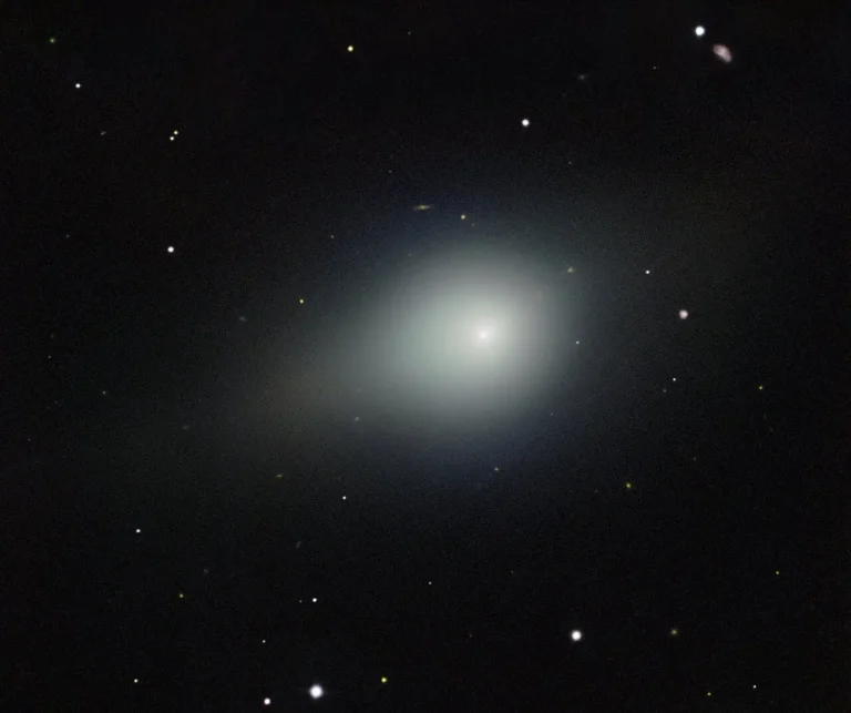 El cometa interestelar 3I/ATLAS actualmente se aleja de nuestro Sistema Solar.